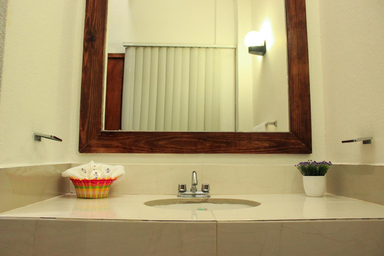 Hotel La Merced Morelia Esterno foto
